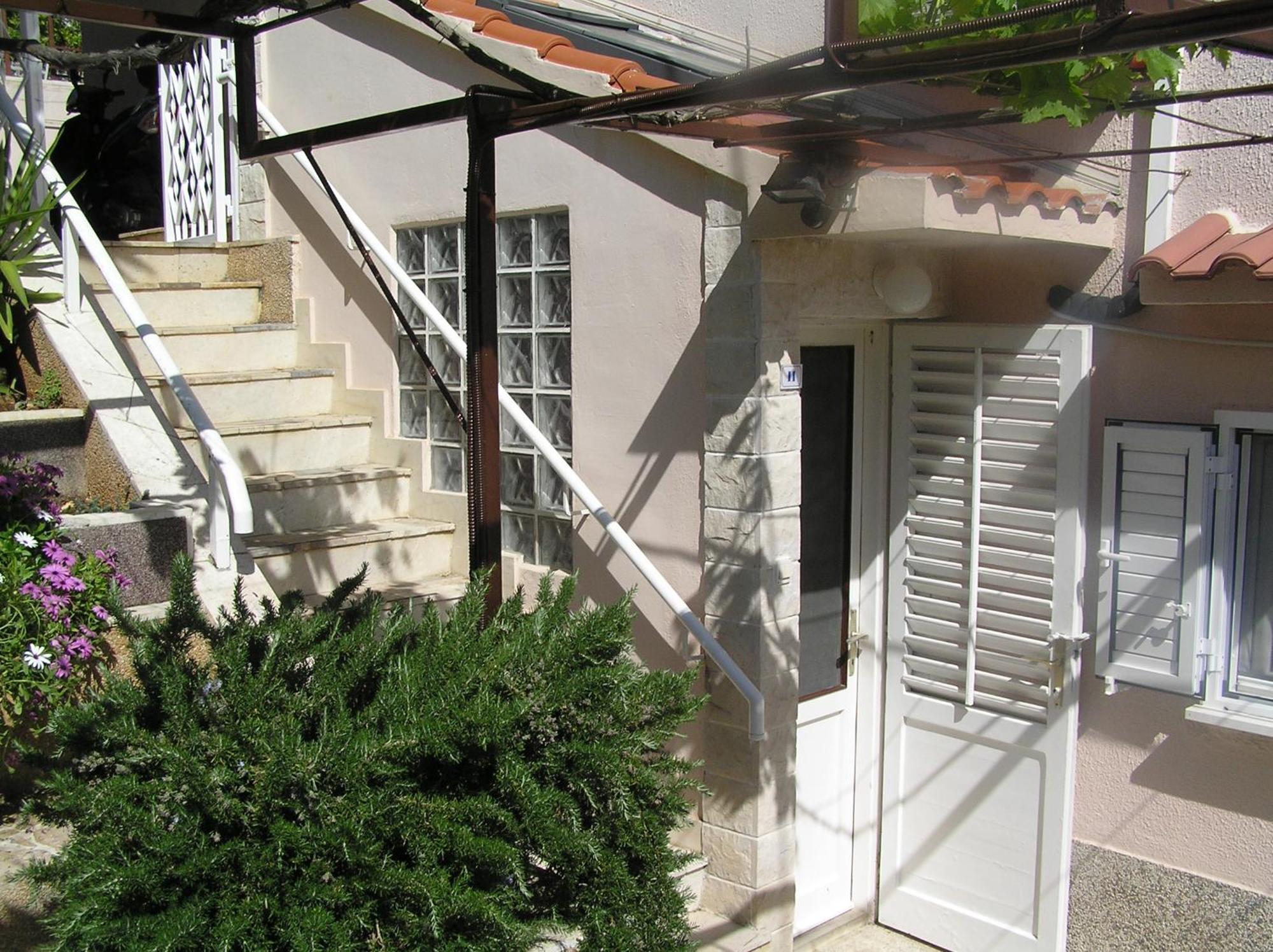 Studio Apartments Fabjanac Trogir Exterior photo